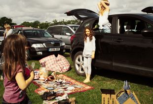 Car Boot Sale, Walton on Thames, 2016