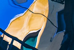 ABSTRACT LUMINAIRE ON VOLUME