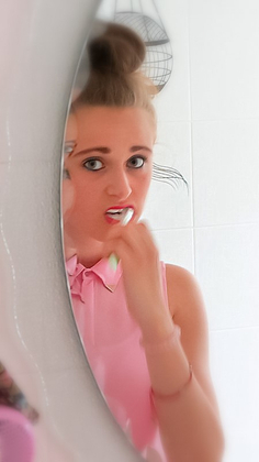 EARLY MORNING, AMAZING NO LIPSTICK ON THE TOOTHBRUSH