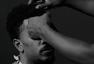 Hands x Hair: A relationship that's always needed. 3