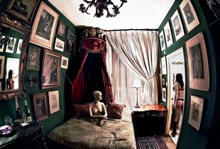 The House of the Dolls