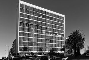 Puerto Building (Punta del Este - Uruguay)