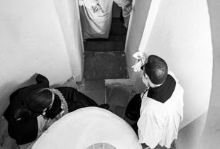 Semana Santa Sevilla-Acolitos