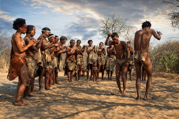 Baile ritual bosquimano