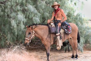 'Cuervo' and his mule 'Rock 'n' Roll,' suburbanite Slabbers
