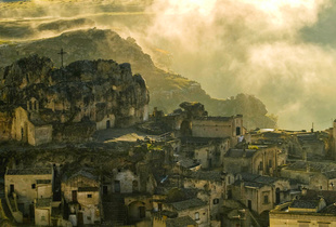 1-We Live here-Matera