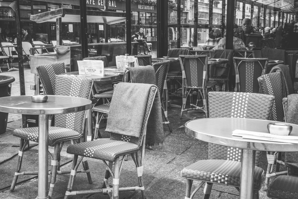 Outdoor Cafés in Paris