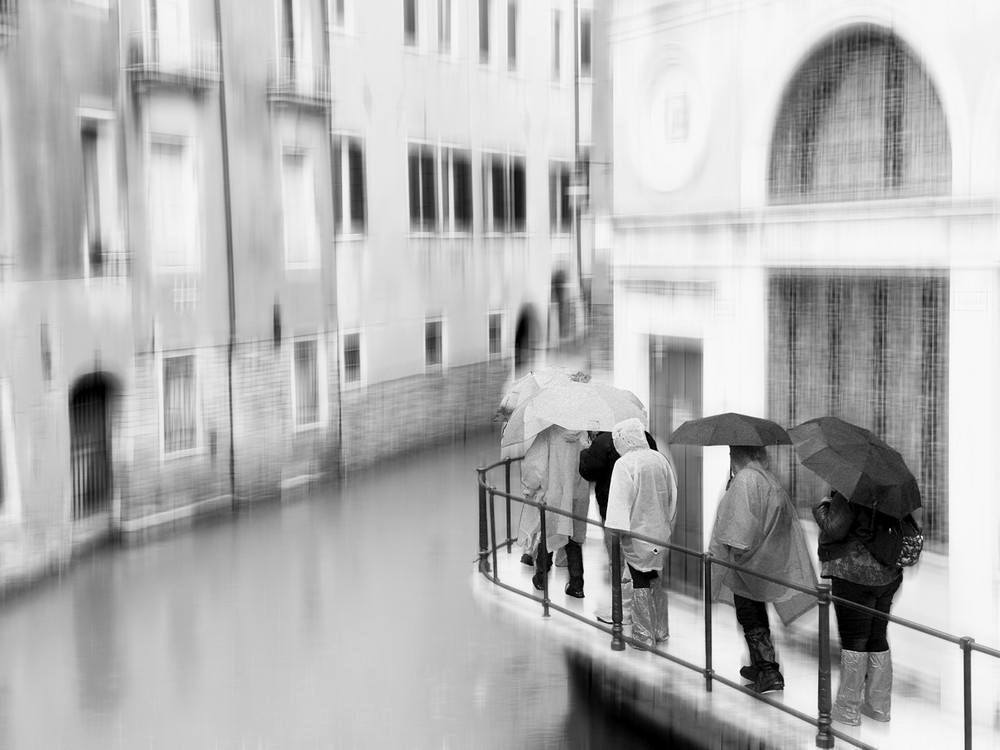 RAINY DAYS IN BLACK & WHITE 