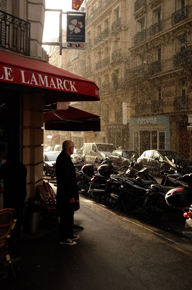 Lonely Paris