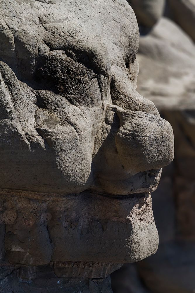 Hidden faces