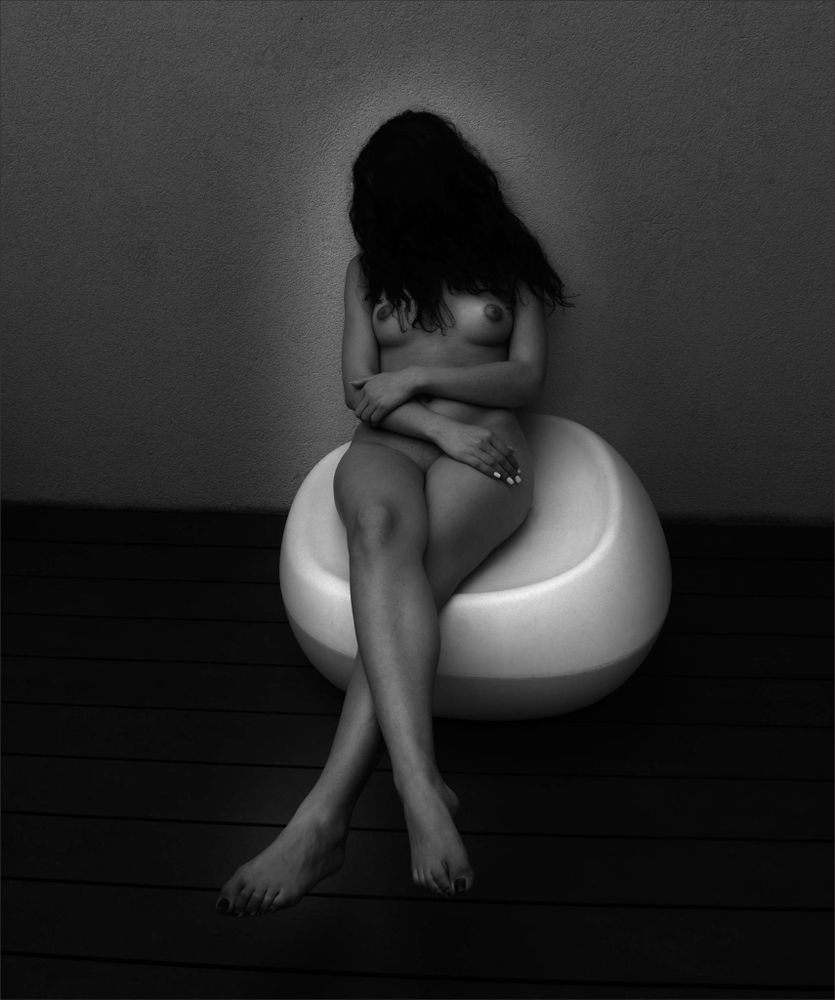 nude