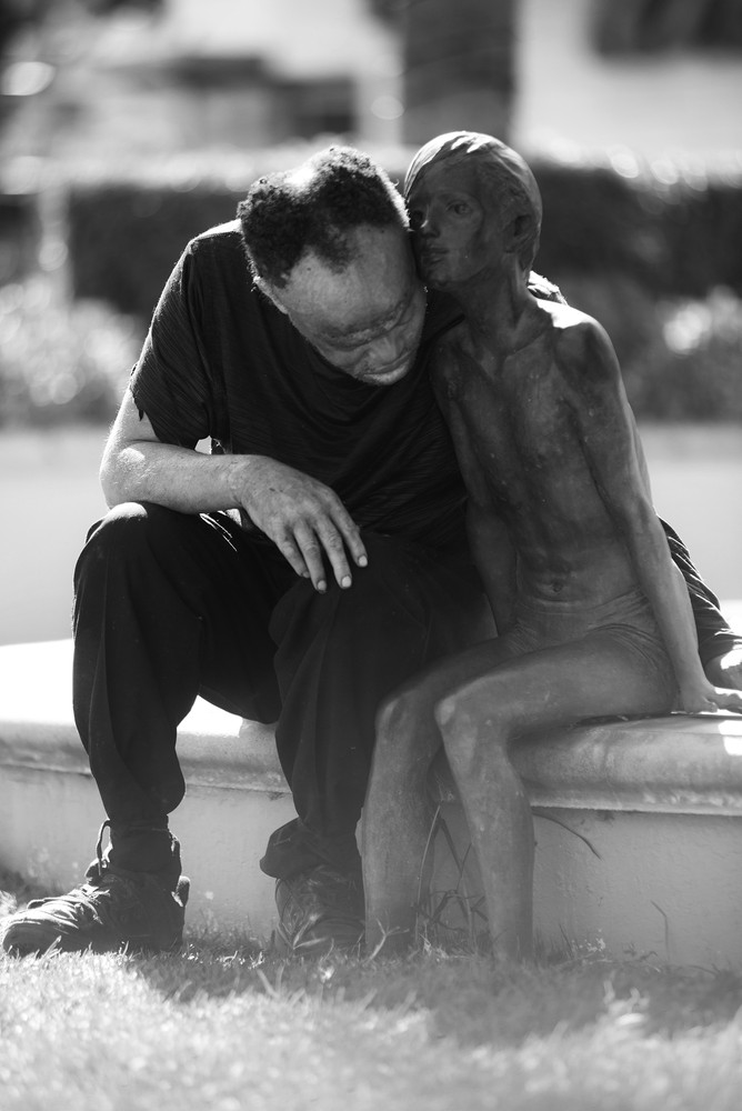Living People's lives for a Second
