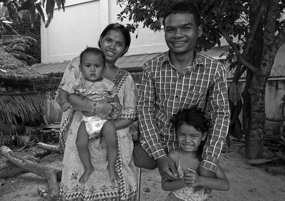 Cambogia.Khmer indipendent life team