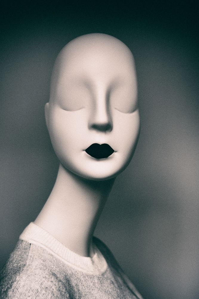 Portrait without identity