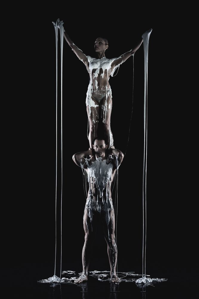 CARUSO Bodies and words
