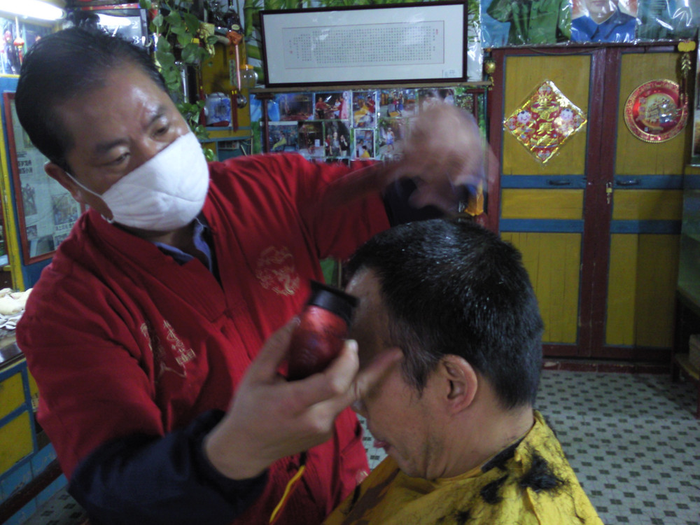 GUANGZHOU-China.Everyday, everyman/woman.2010