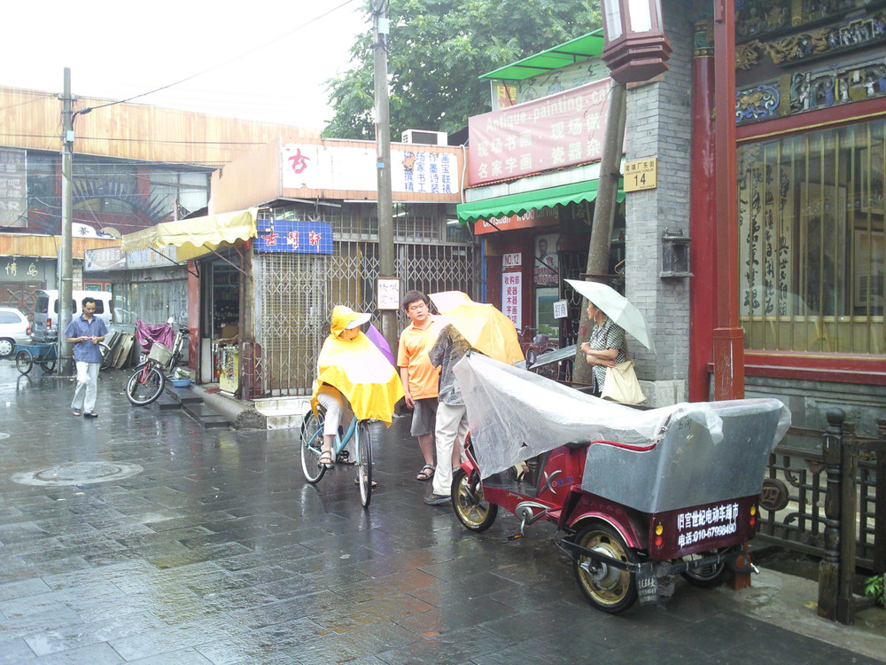 BEIJING UNDER RAIN.(2010)