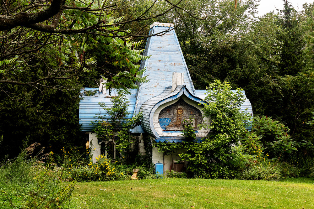 Upstate : Wandering the Roadway of Upstate New York