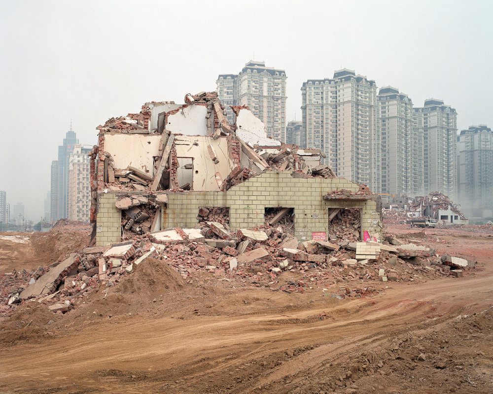 Urbanization in China. Social Upheaval with unknown Outcome