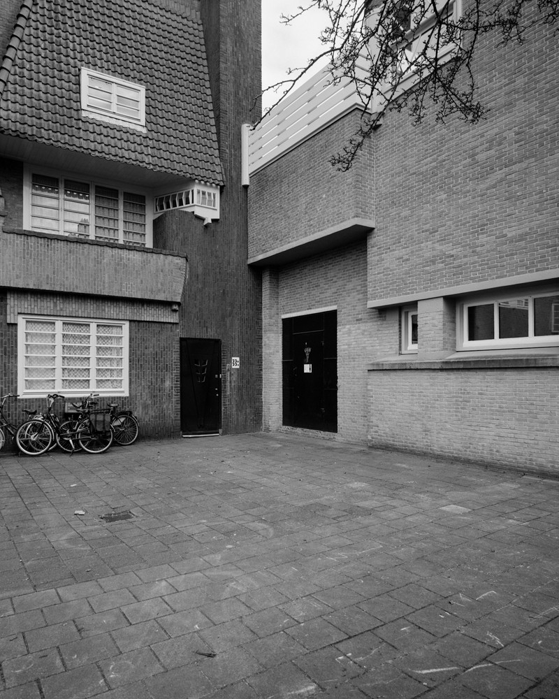 Amsterdam, Bricks