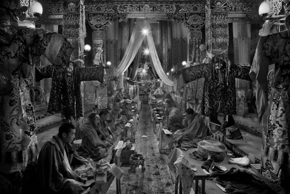 Vanishing Faces of Tibet