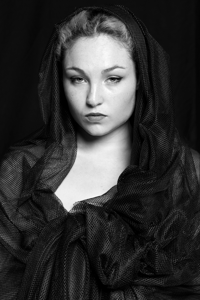 LOURDES CASAS Portrait Awards 2021 Entry