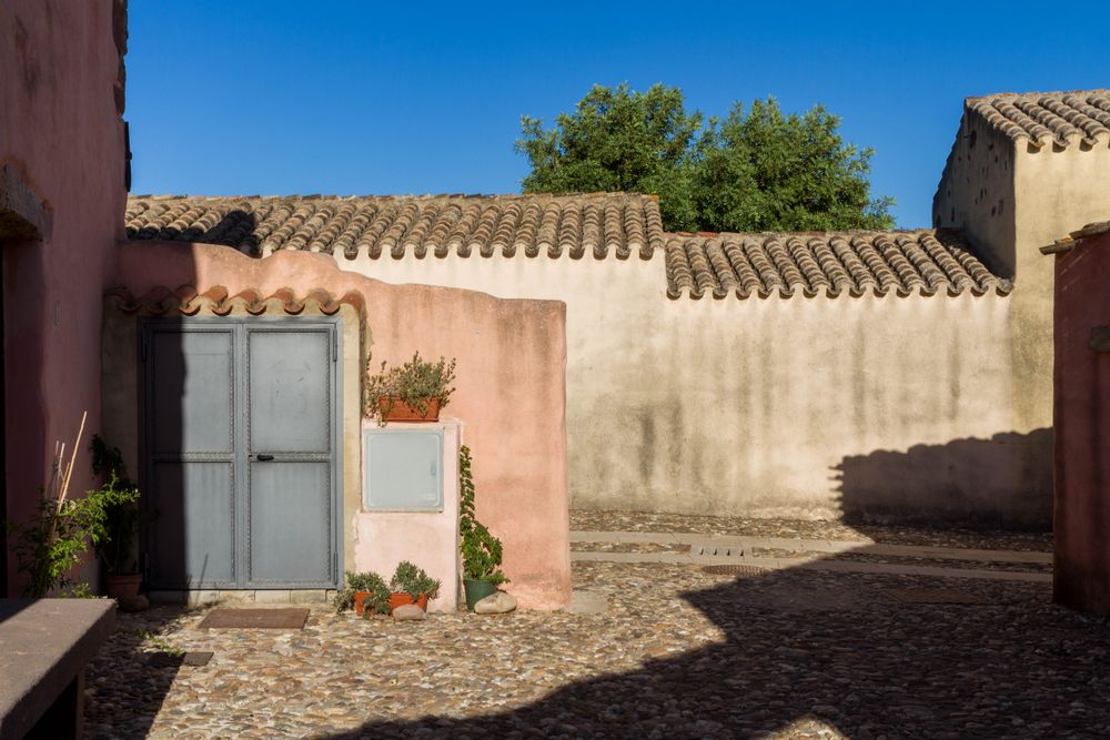 Sardinia: the metaphysics