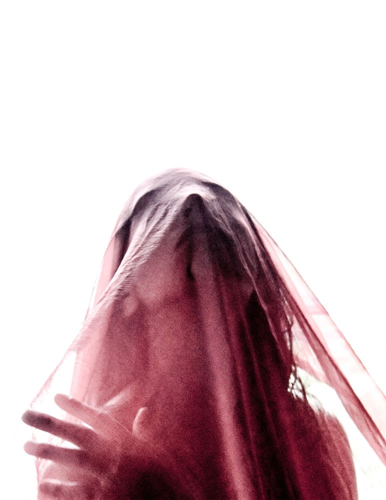 Untitled ( women wonder alike )