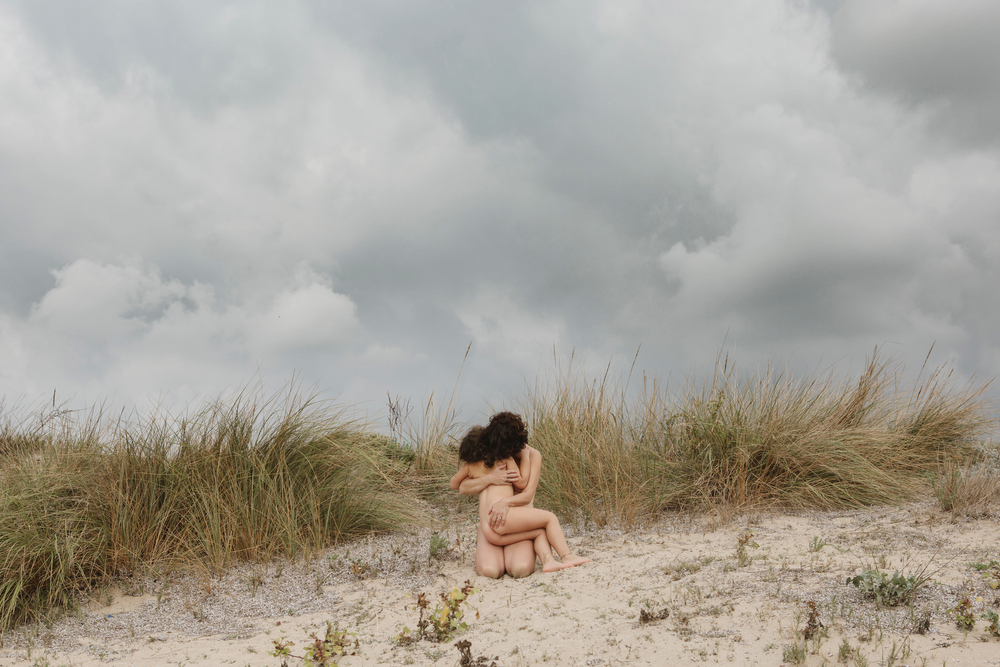 L I N K | Love Is A Necessary Knot