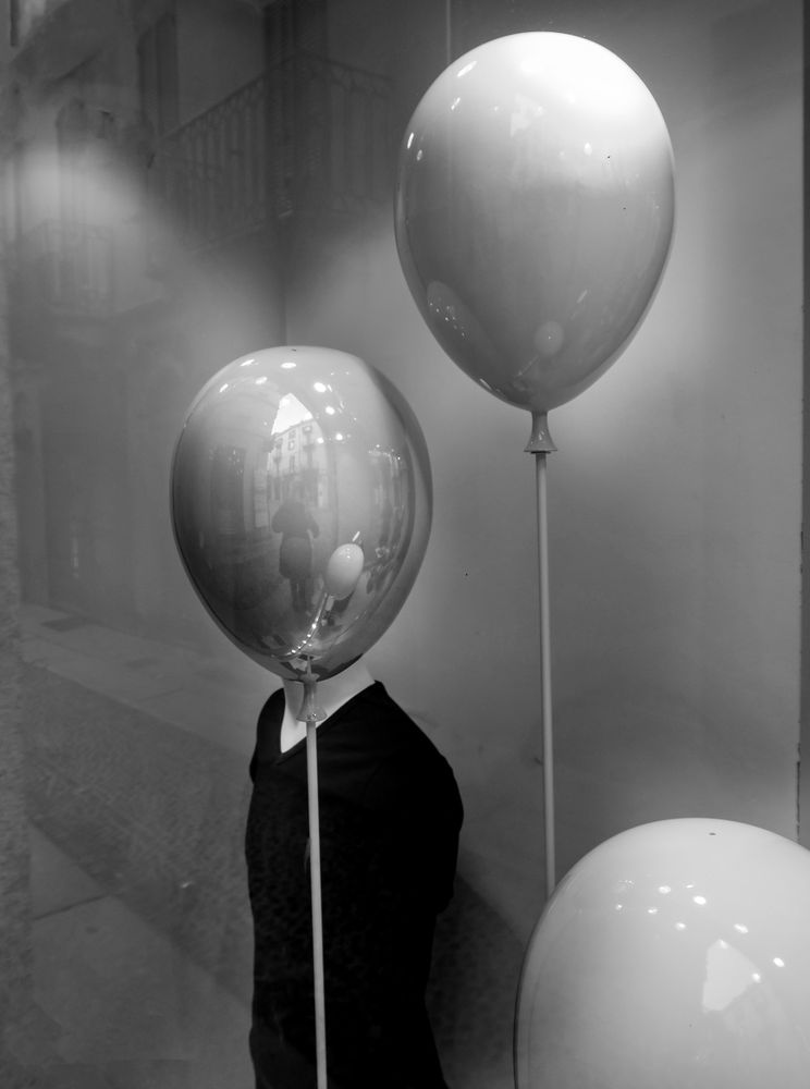 Impressions in black and white