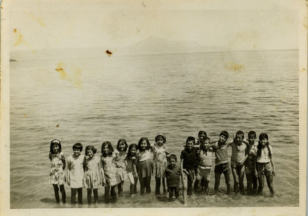Family Photo Sketch Book: the Drakona Block
