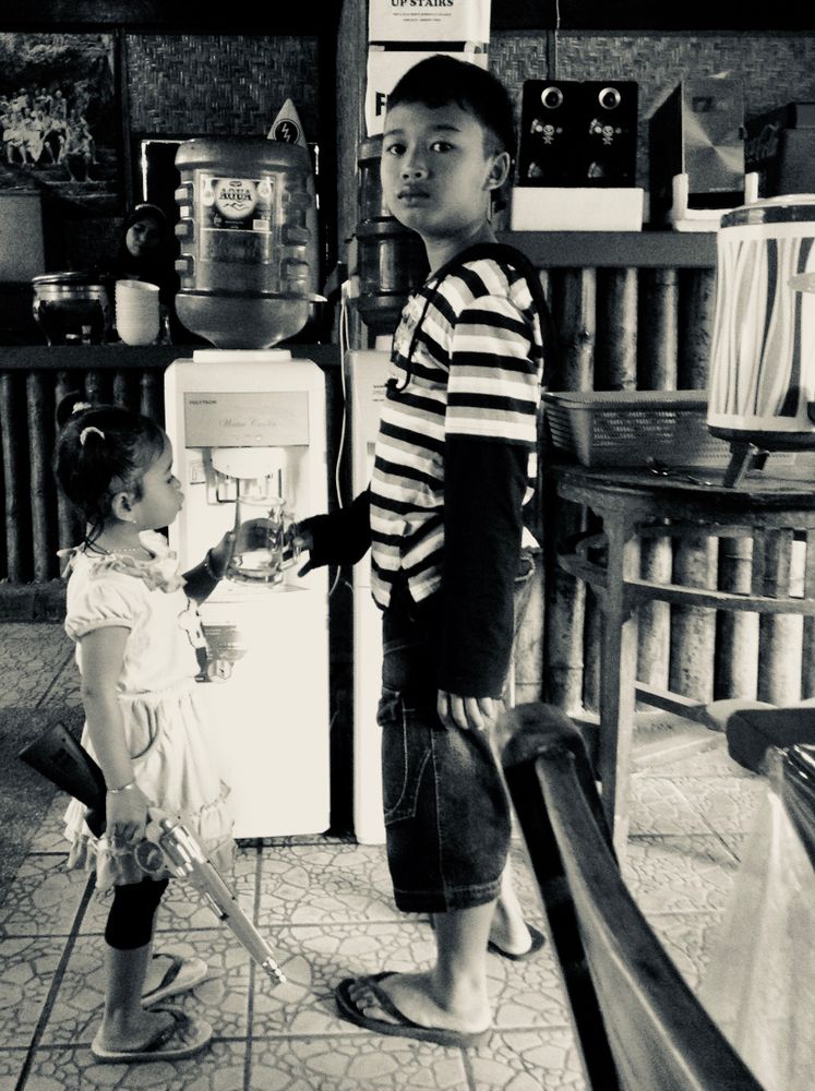 An improvised story with literally shots taken all over the world 🌎 