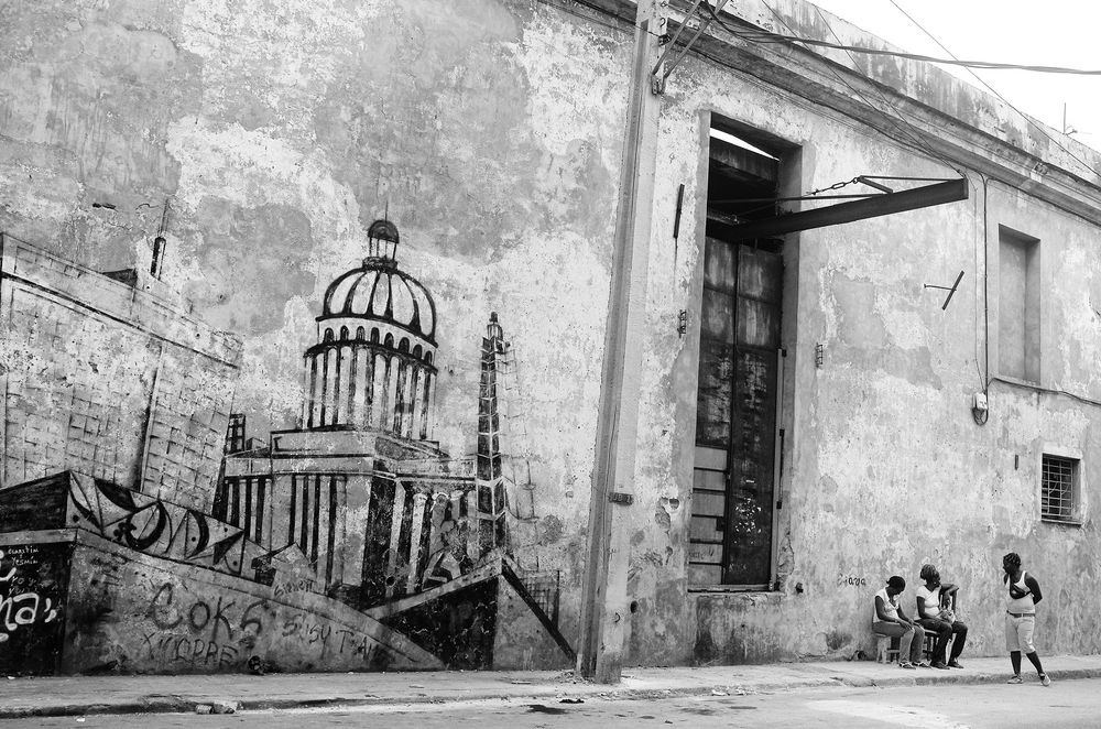 Cuba, Derrière les Murs      -   Cuba, Behind Walls