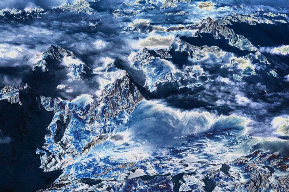 Polluted Mountains