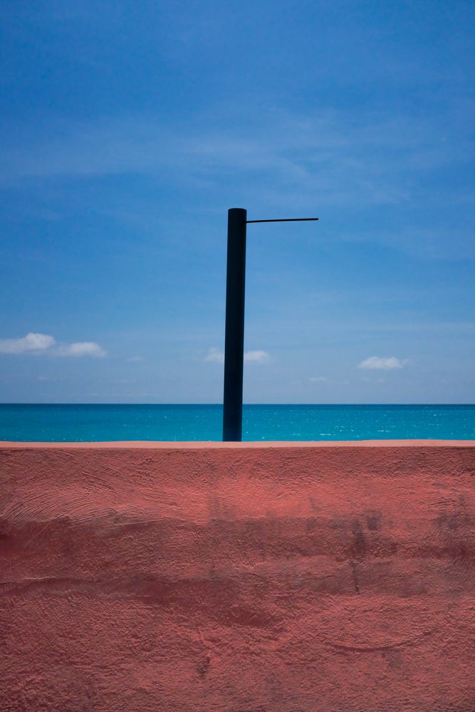 Colors of nowhere.