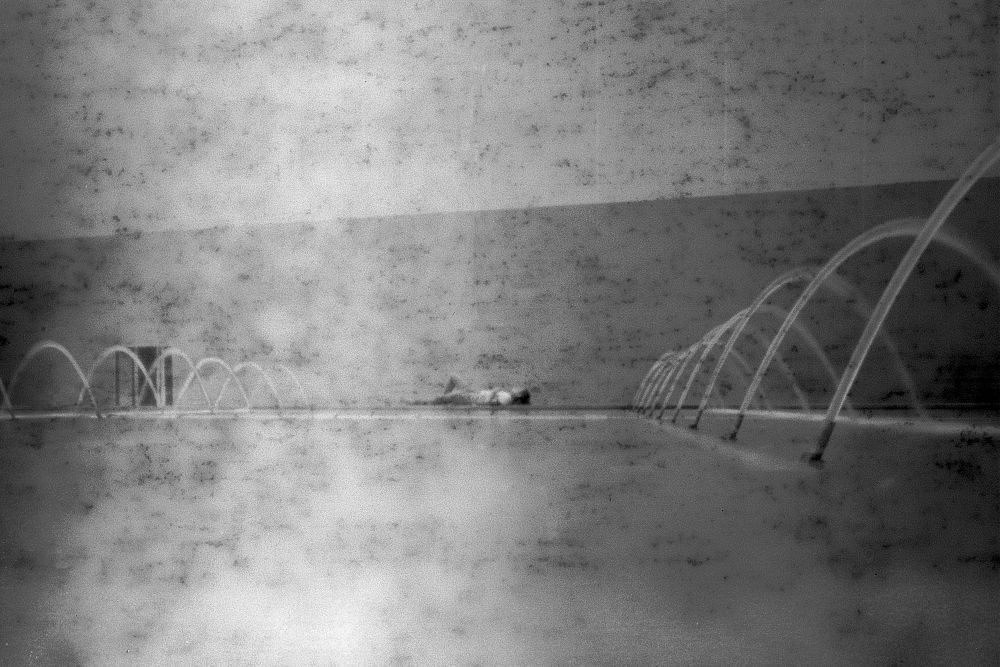 See live through a pinhole