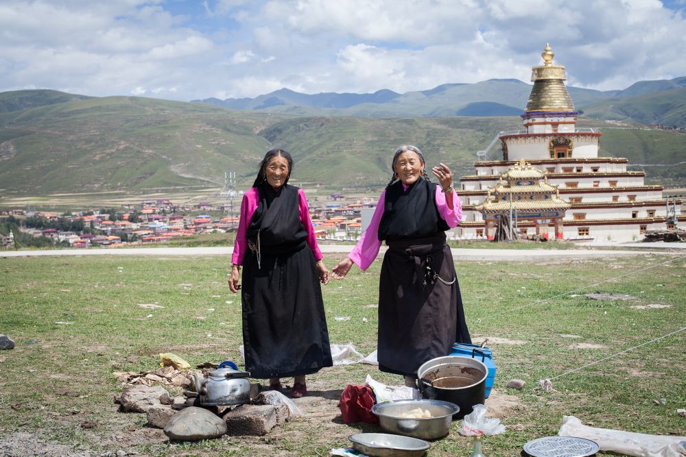 Tibetan Women, Garze.