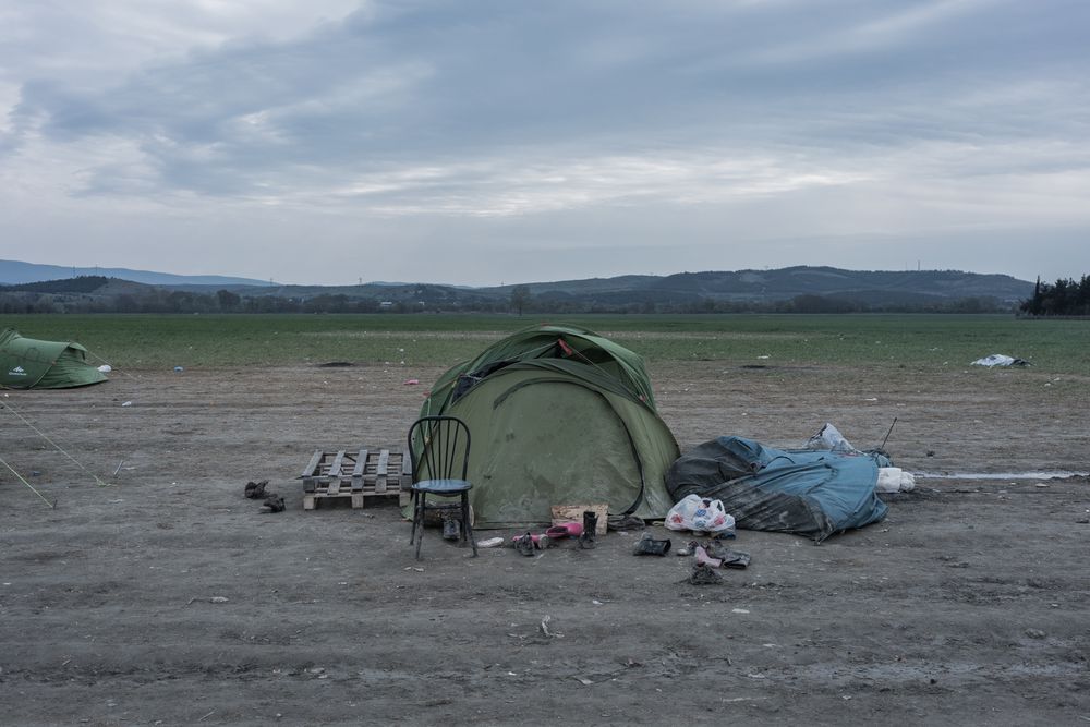 (Un)settled territory