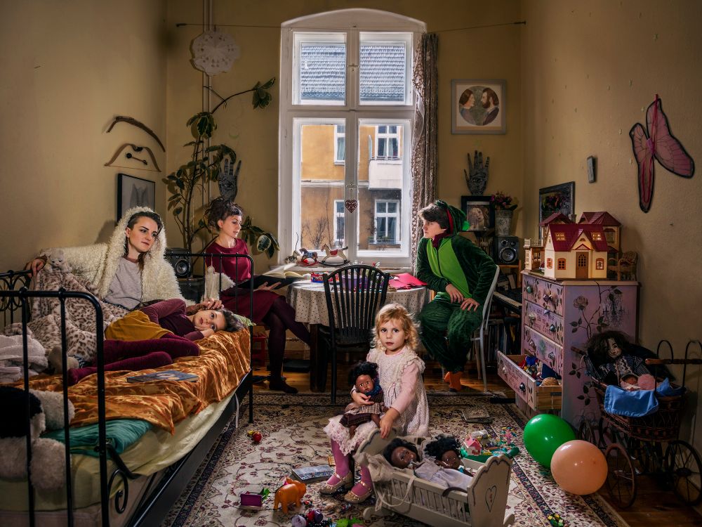 DOLLS' HOUSE (2018-2019)