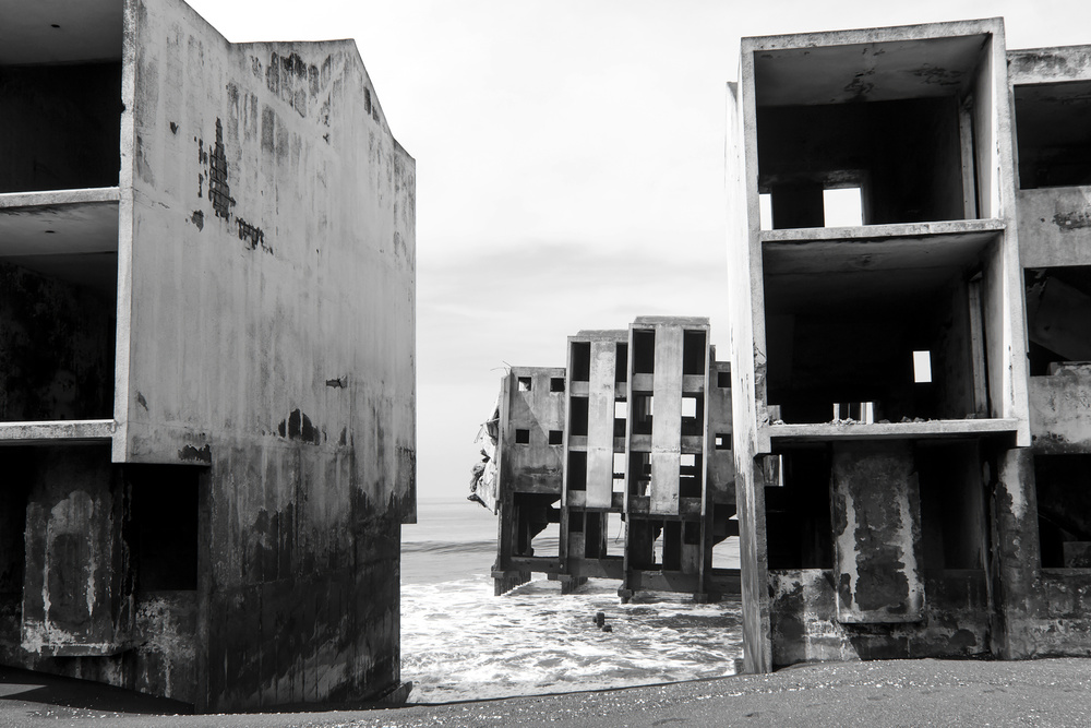 Likin: Streets of water and sand