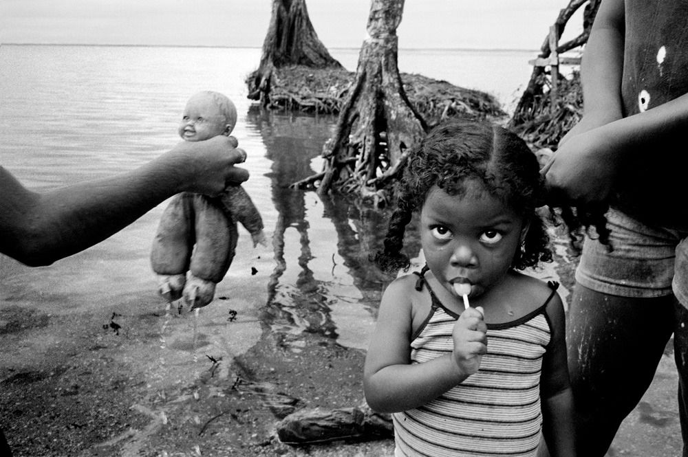 Al Sol: Photographs from Mexico, Cameroon and Nicaragua
