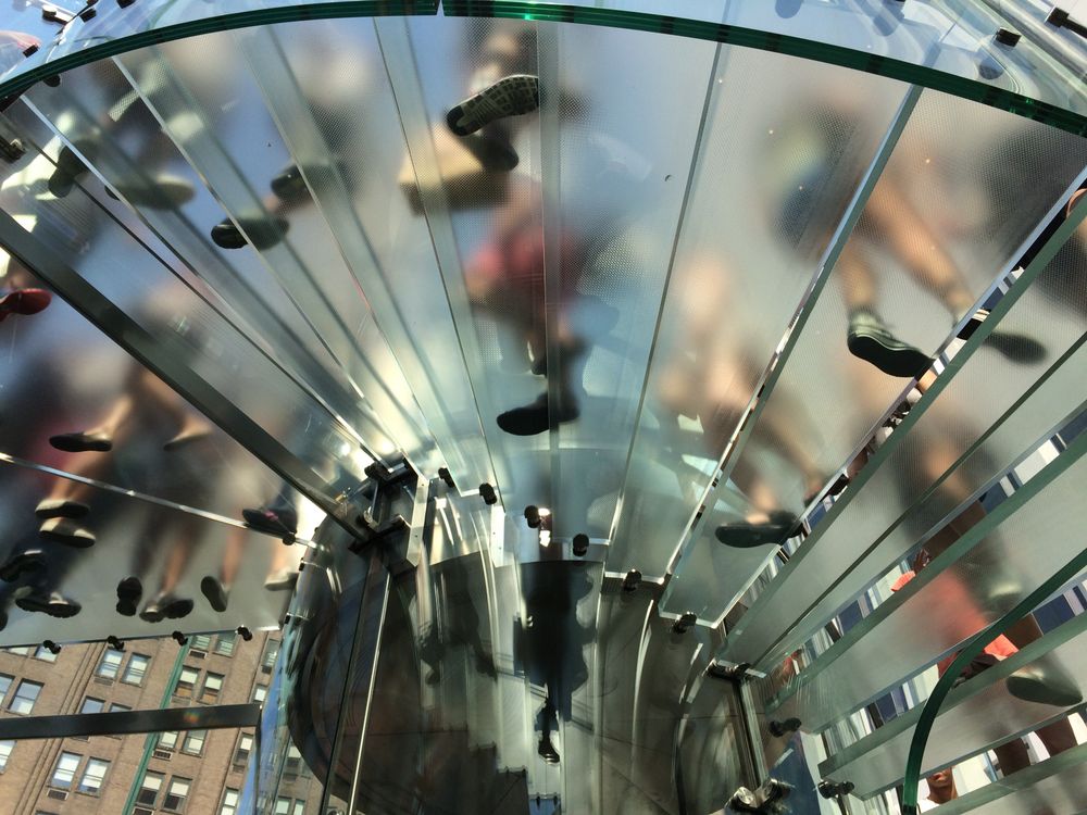 Dichotomy of spaces
