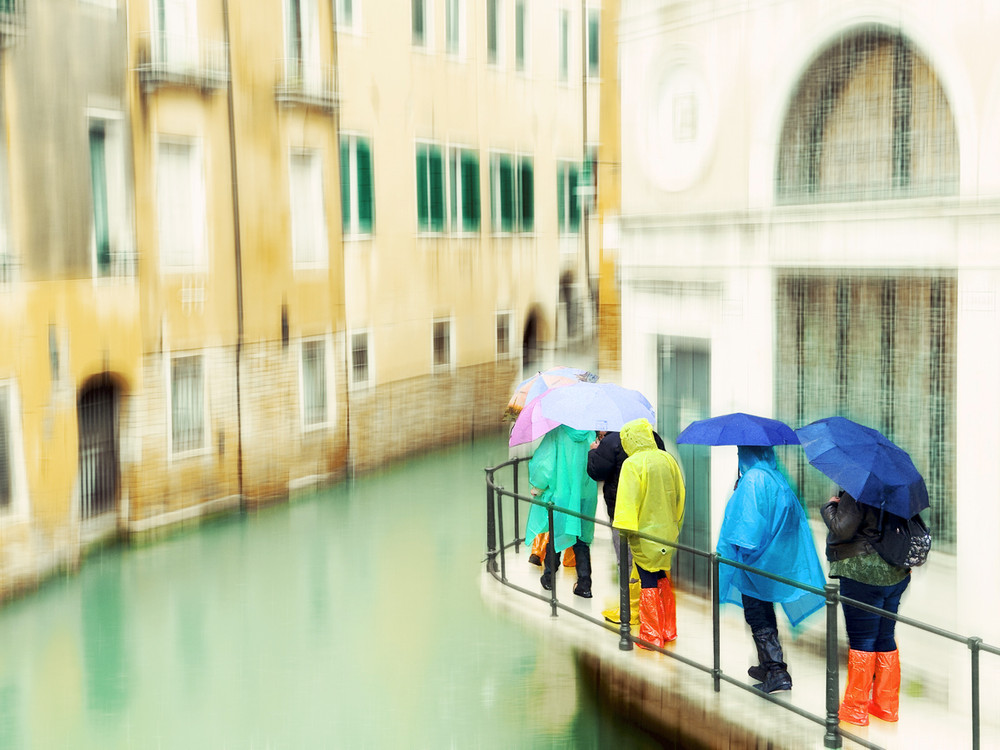 COLORFUL RAINY DAYS IN VENICE