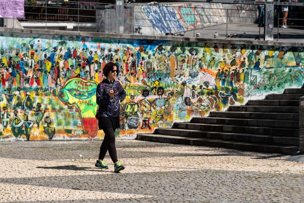 Street photography and murals in Madrid