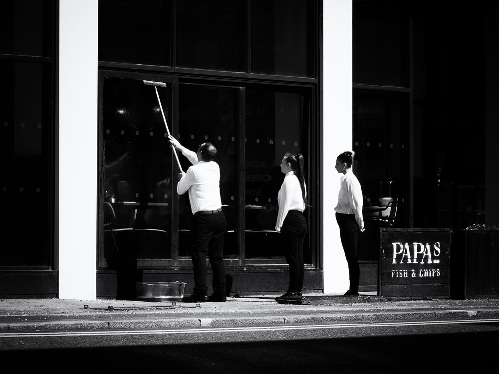 BLACK(+WHITE)POOL_