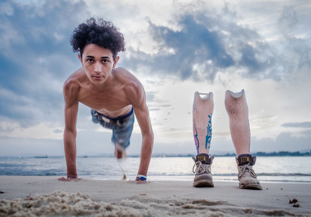 The amputee breakdancer from Tunisia