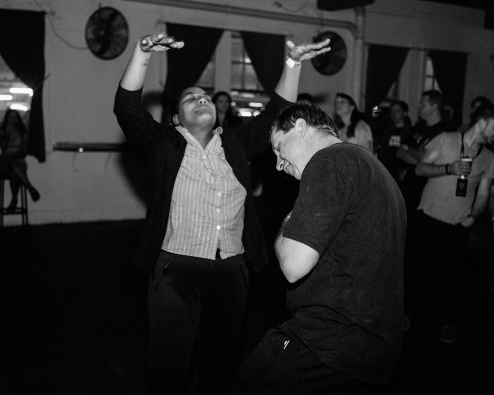 DANCE