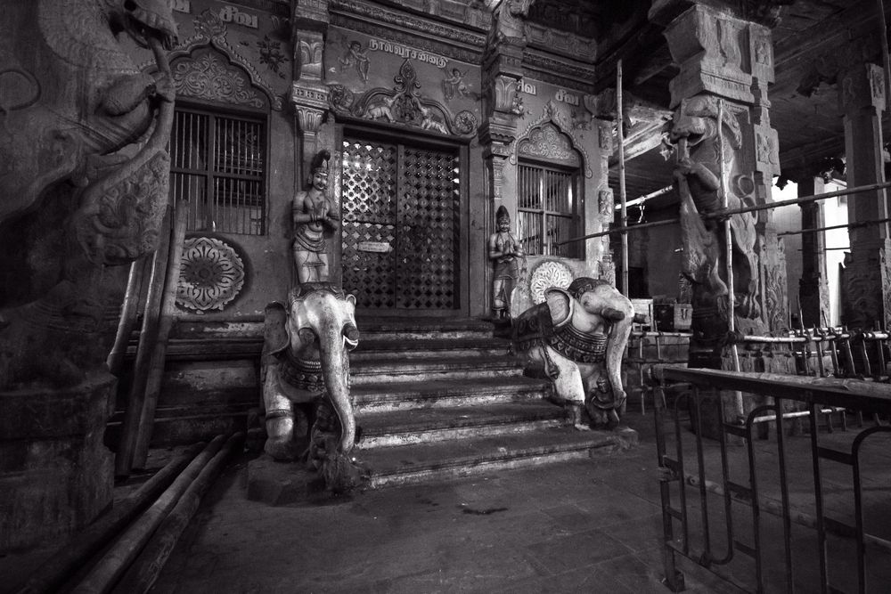 India Chapters: 1