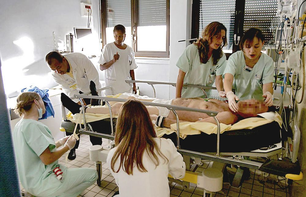 Emergency hospital AP/HP - France