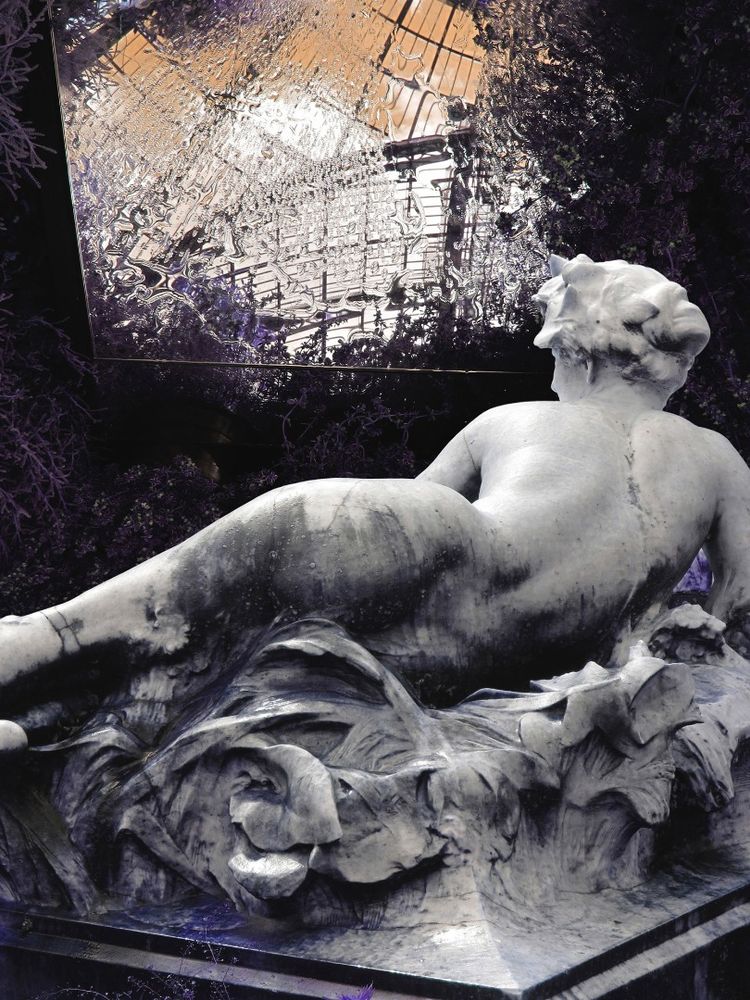 A l'Ombre de l'Antique